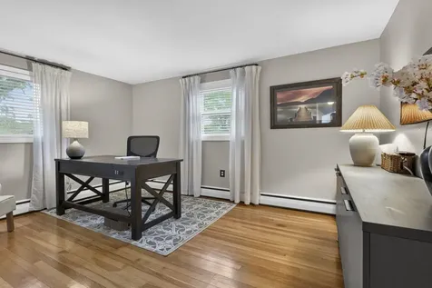130 Colgate Road Nashua NH 03064