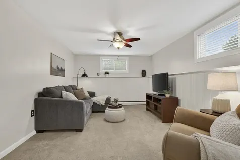 130 Colgate Road Nashua NH 03064