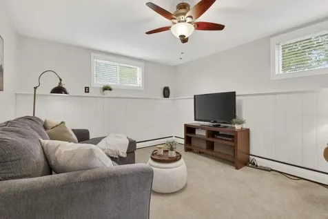 130 Colgate Road Nashua NH 03064