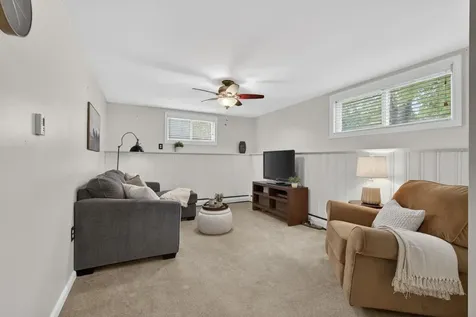 130 Colgate Road Nashua NH 03064