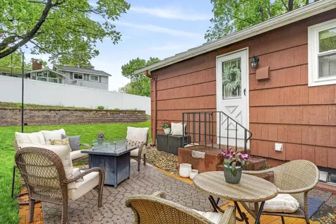 130 Colgate Road Nashua NH 03064