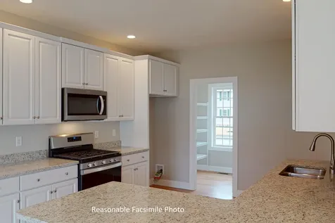 105 Lantern Drive Sandown NH 03873