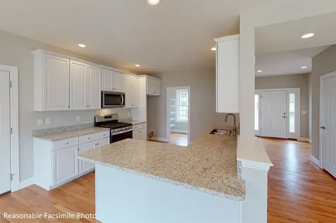 105 Lantern Drive Sandown NH 03873