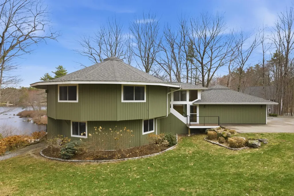 80 River Street Wolfeboro NH 03894