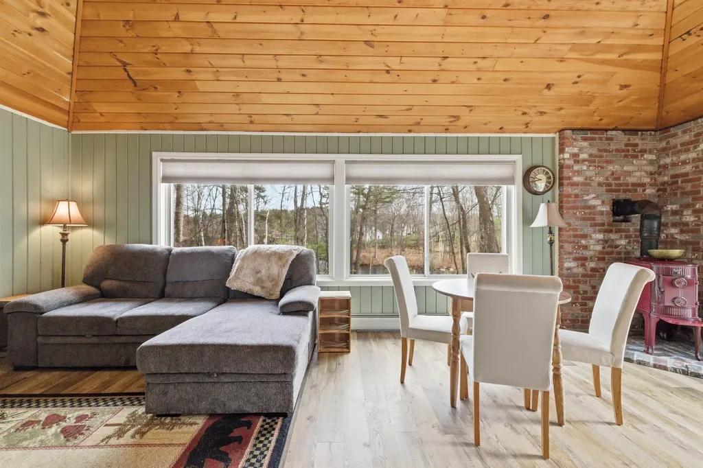 80 River Street Wolfeboro NH 03894