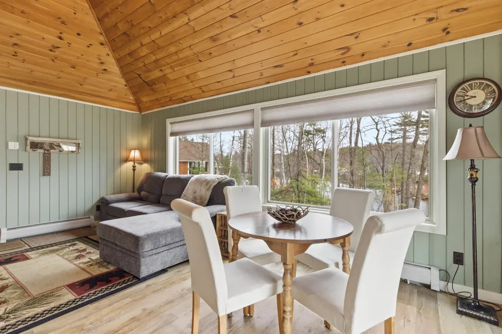 80 River Street Wolfeboro NH 03894