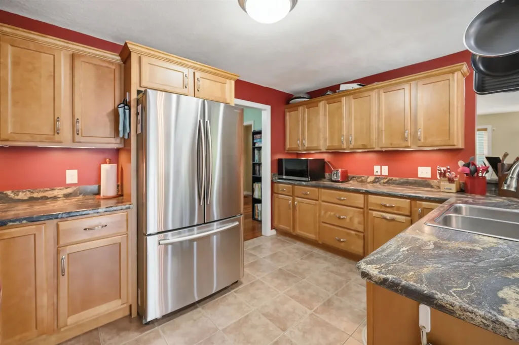 23 Phillips Road Sandown NH 03873