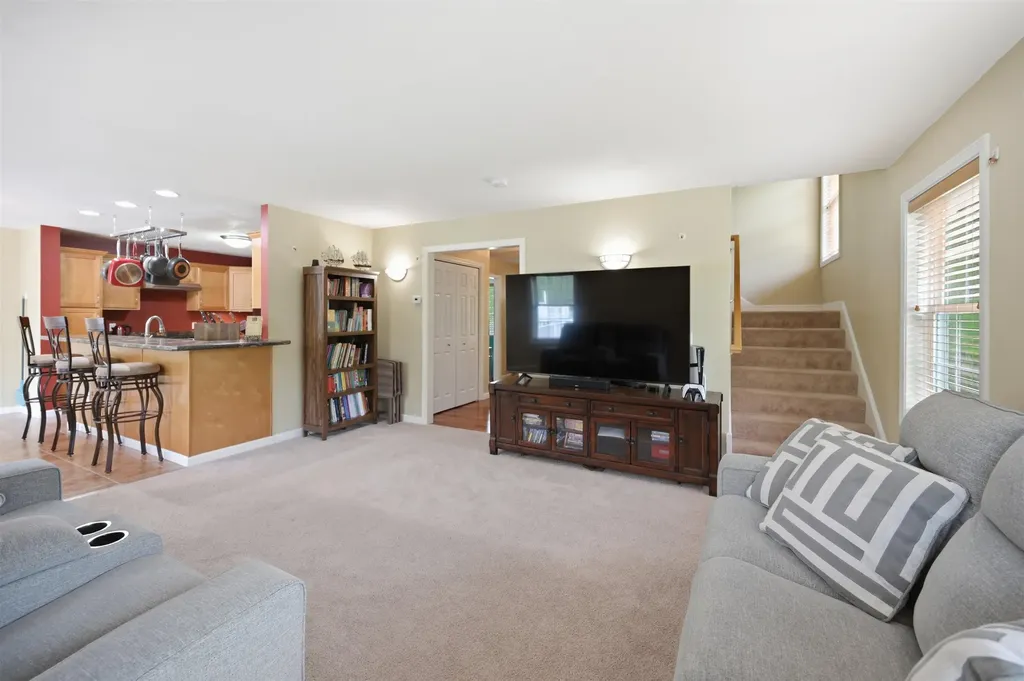 23 Phillips Road Sandown NH 03873