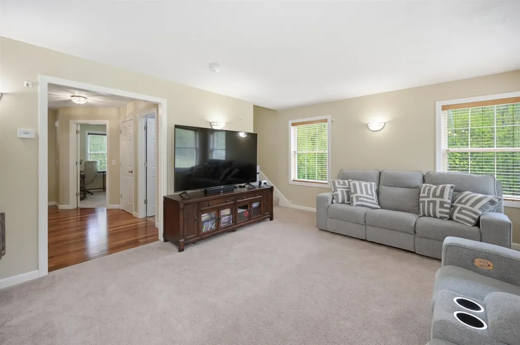 23 Phillips Road Sandown NH 03873
