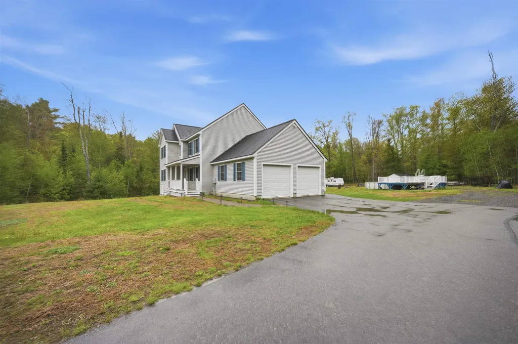 23 Phillips Road Sandown NH 03873