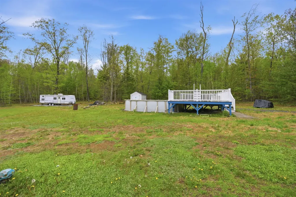 23 Phillips Road Sandown NH 03873