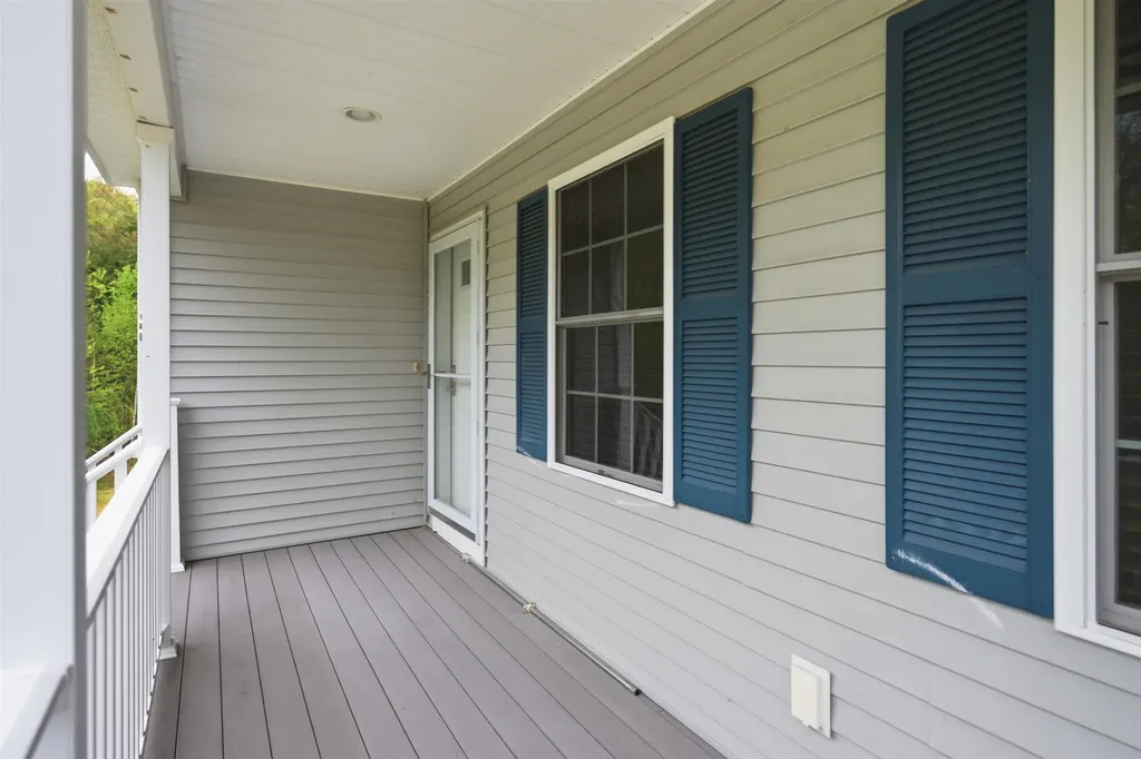 23 Phillips Road Sandown NH 03873