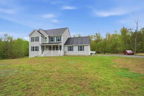 23 Phillips Road Sandown NH 03873