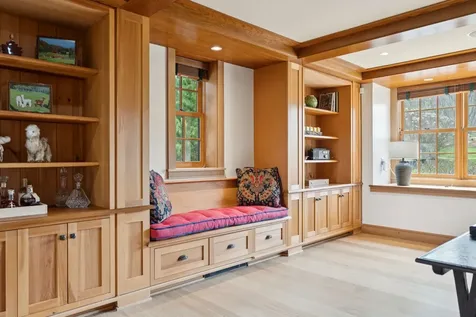 2358 Long Hill Road Woodstock VT 05091