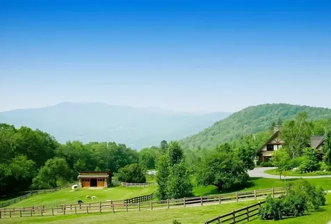2358 Long Hill Road Woodstock VT 05091