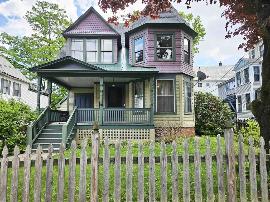 30 Chapin Street Brattleboro VT 05301