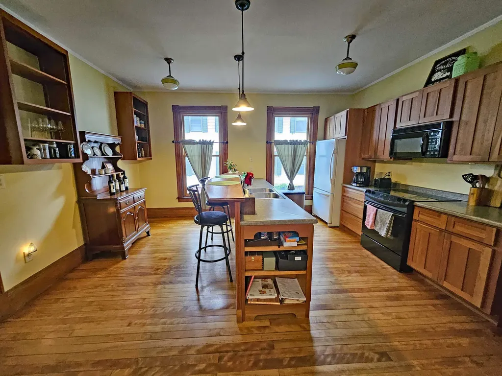 30 Chapin Street Brattleboro VT 05301