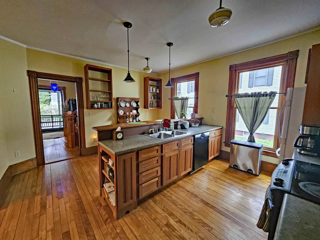 30 Chapin Street Brattleboro VT 05301