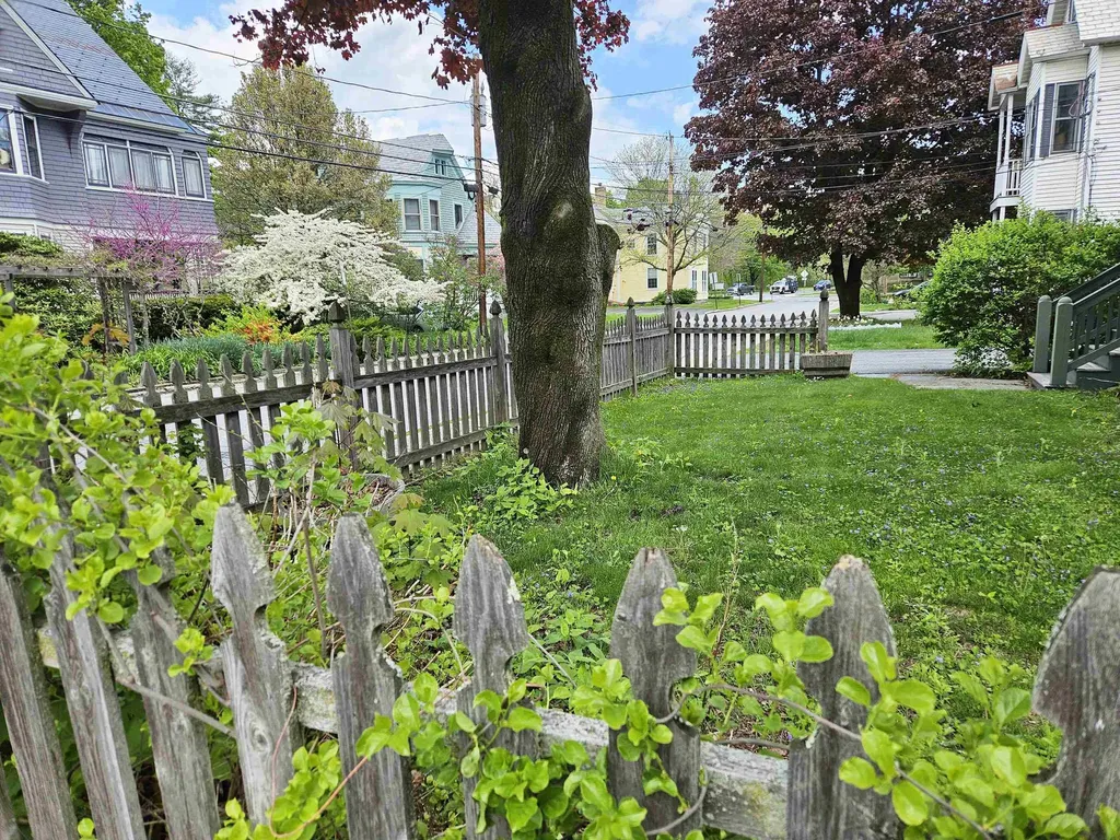 30 Chapin Street Brattleboro VT 05301