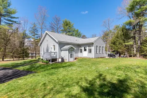 39 Winwood Drive Barnstead NH 03225