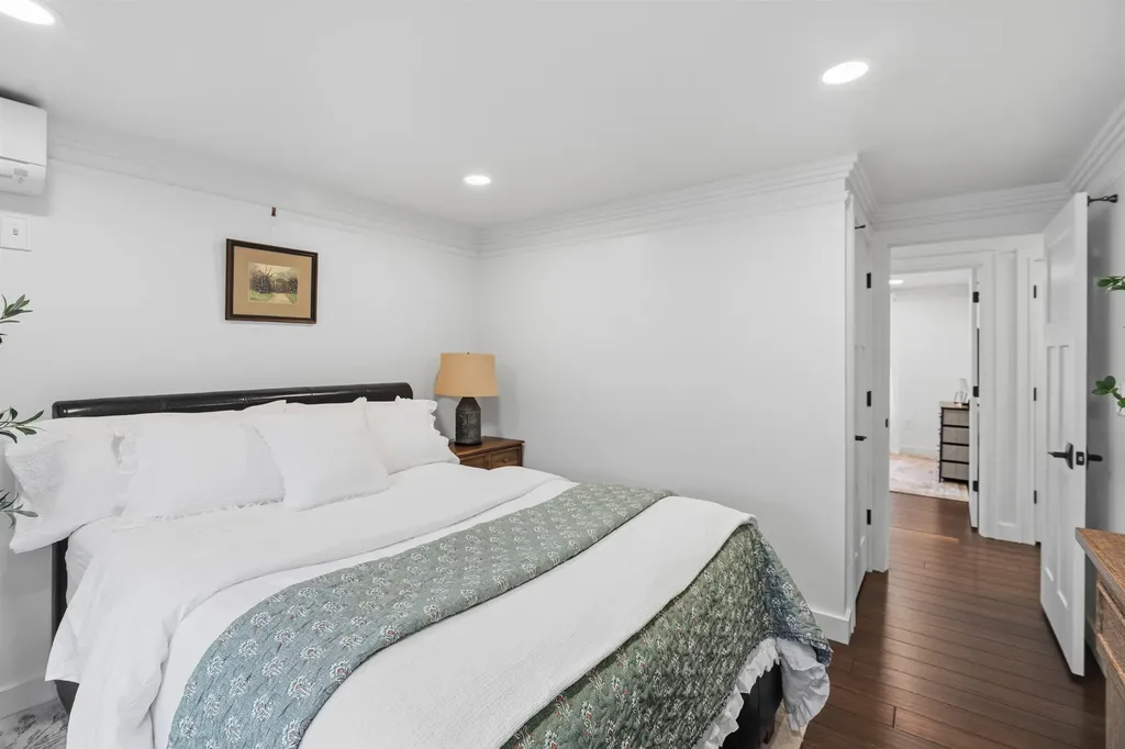 158 Pinecrest Road Litchfield NH 03052