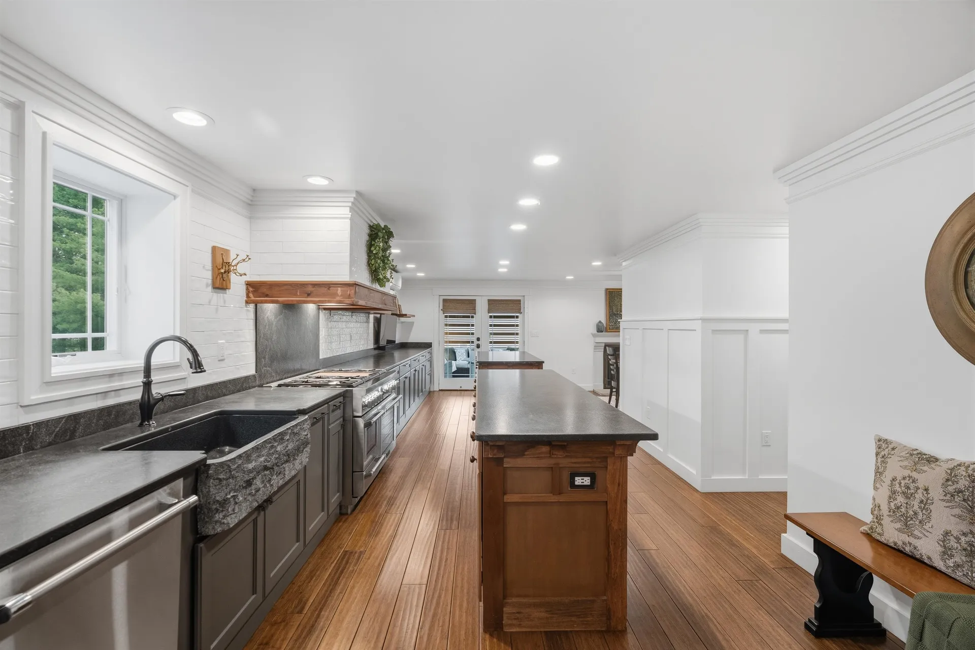 158 Pinecrest Road Litchfield NH 03052