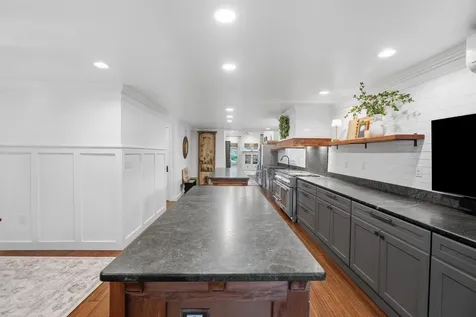 158 Pinecrest Road Litchfield NH 03052