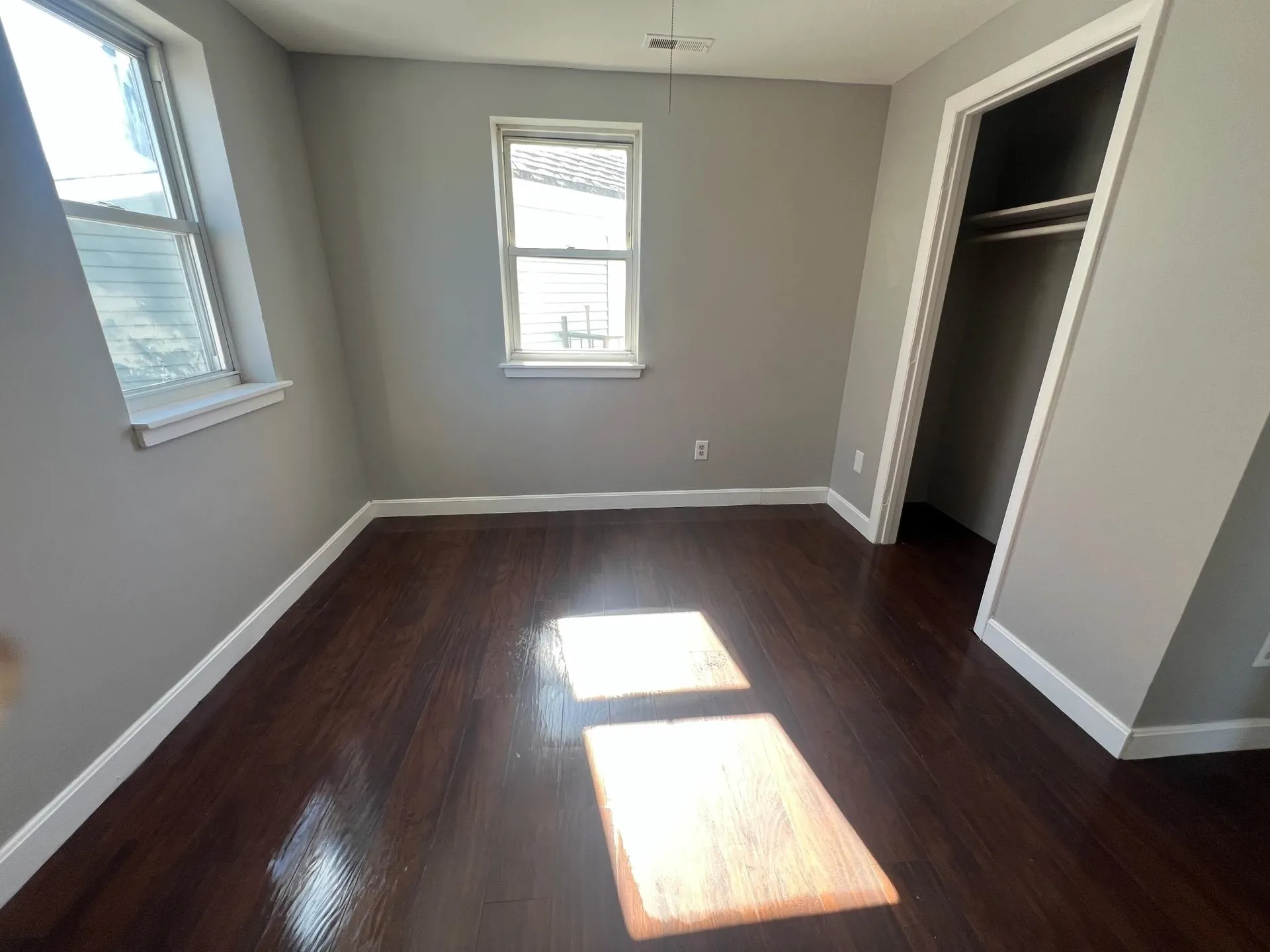 26 Ledge Street Nashua NH 03060