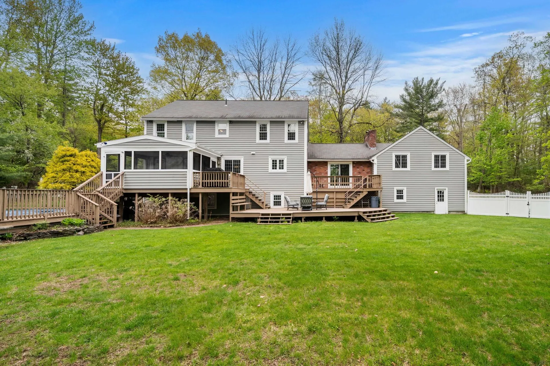 13 Birchwood Circle Bedford NH 03110
