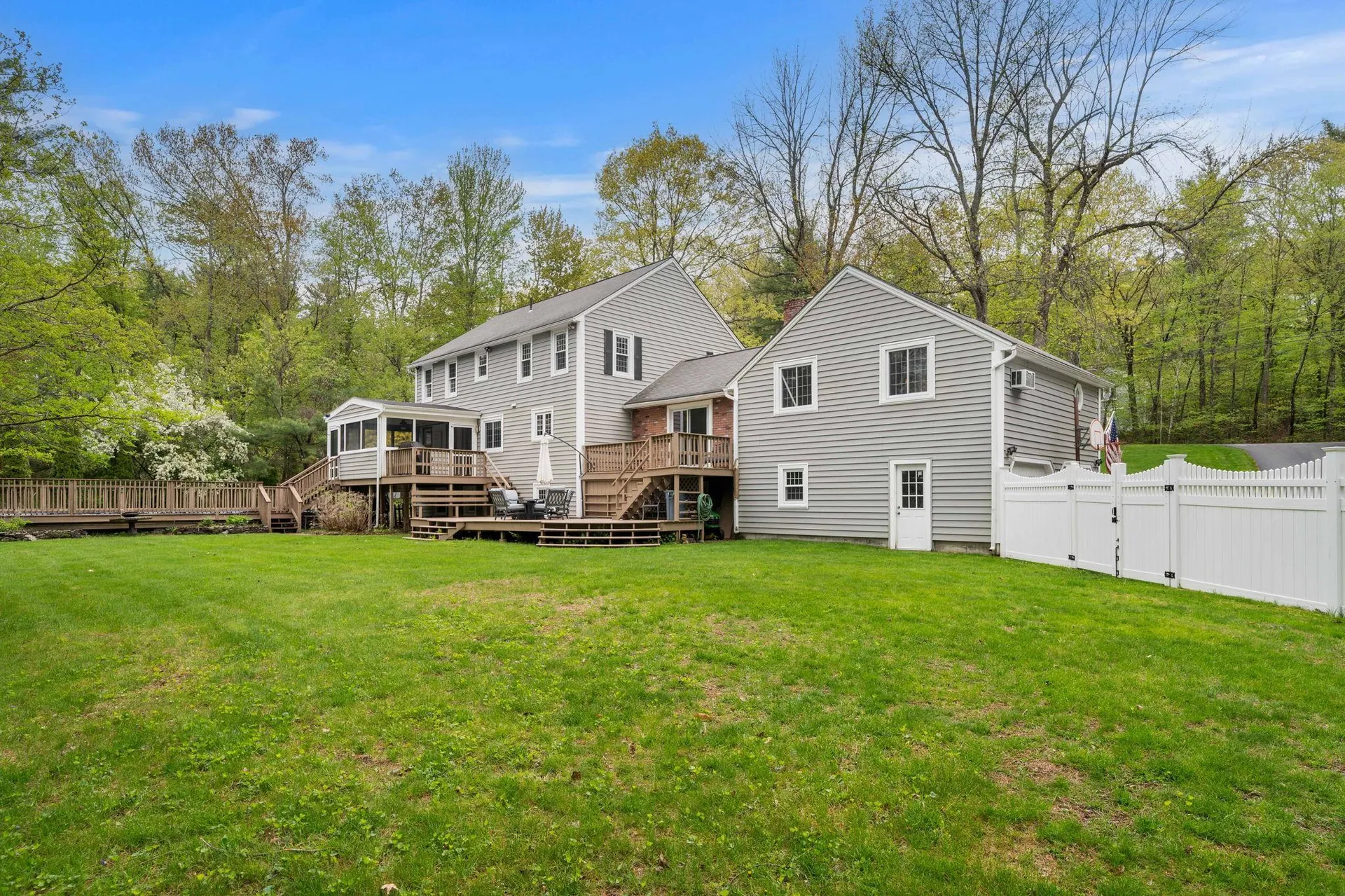 13 Birchwood Circle Bedford NH 03110