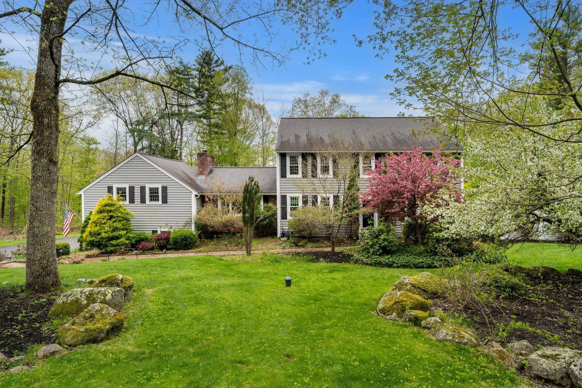 13 Birchwood Circle Bedford NH 03110