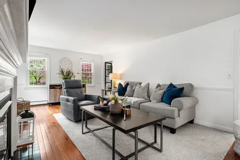 13 Birchwood Circle Bedford NH 03110