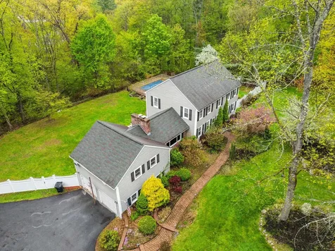 13 Birchwood Circle Bedford NH 03110