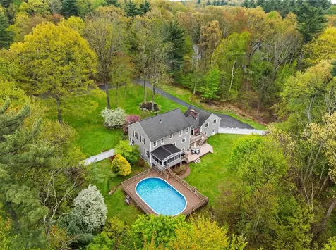 13 Birchwood Circle Bedford NH 03110