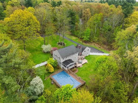 13 Birchwood Circle Bedford NH 03110