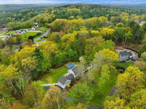 13 Birchwood Circle Bedford NH 03110