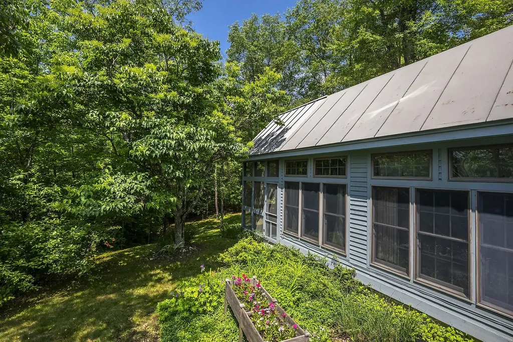 3440 Route 44 West Windsor VT 05037
