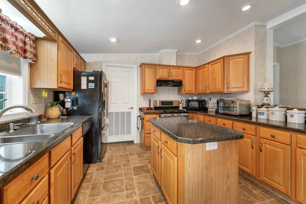 3 Eagle Nest Drive Franklin NH 03235