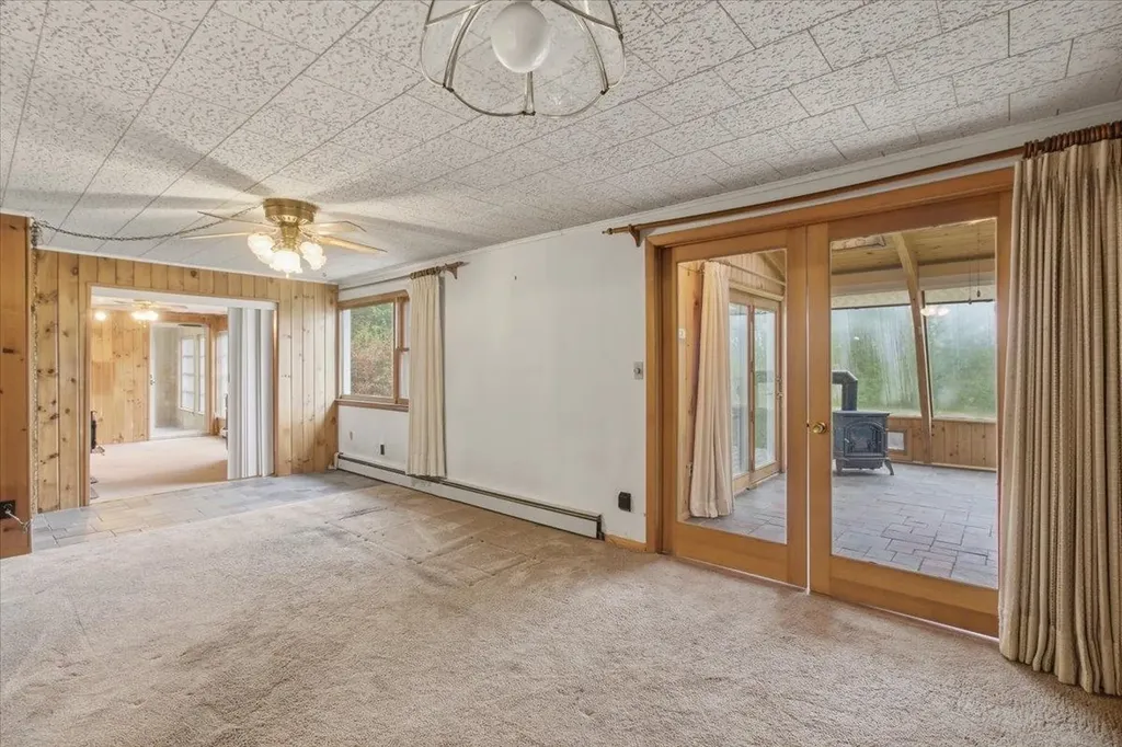 166 Cardinal Lane Bennington VT 05201