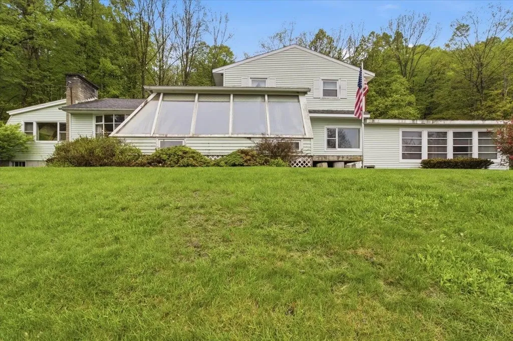 166 Cardinal Lane Bennington VT 05201