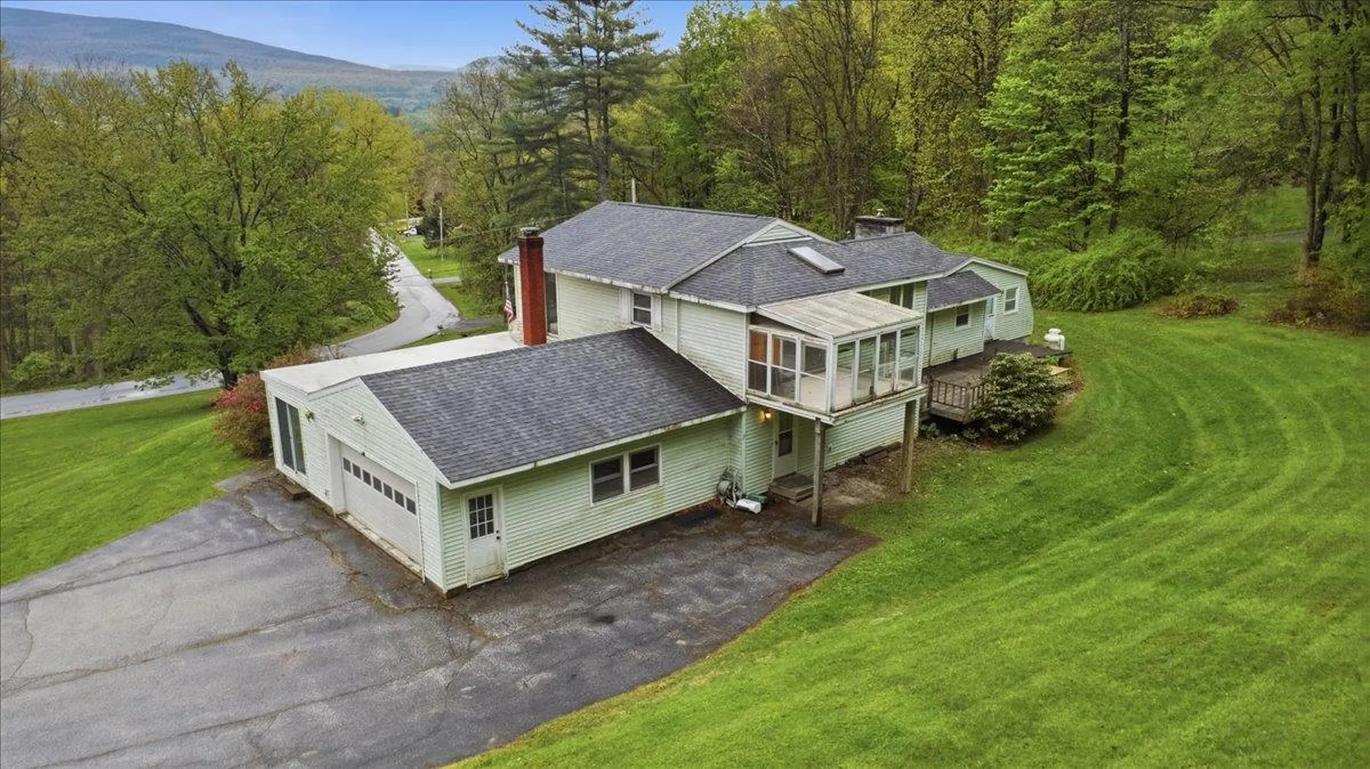166 Cardinal Lane Bennington VT 05201