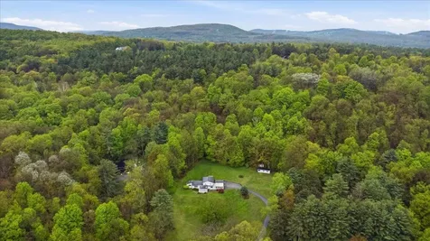 166 Cardinal Lane Bennington VT 05201
