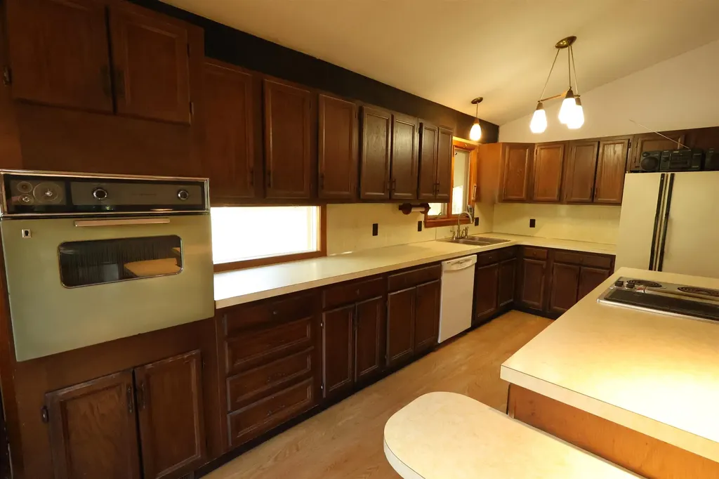 38 Marshall Avenue Hartford VT 05001