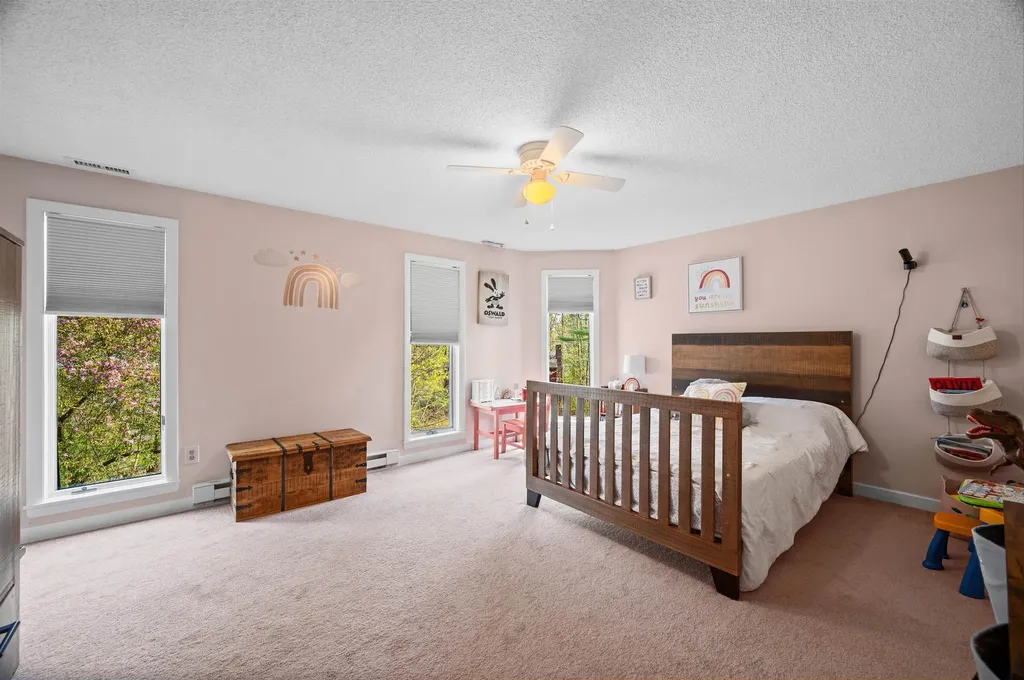 9 Garrison Lane Madbury NH 03823