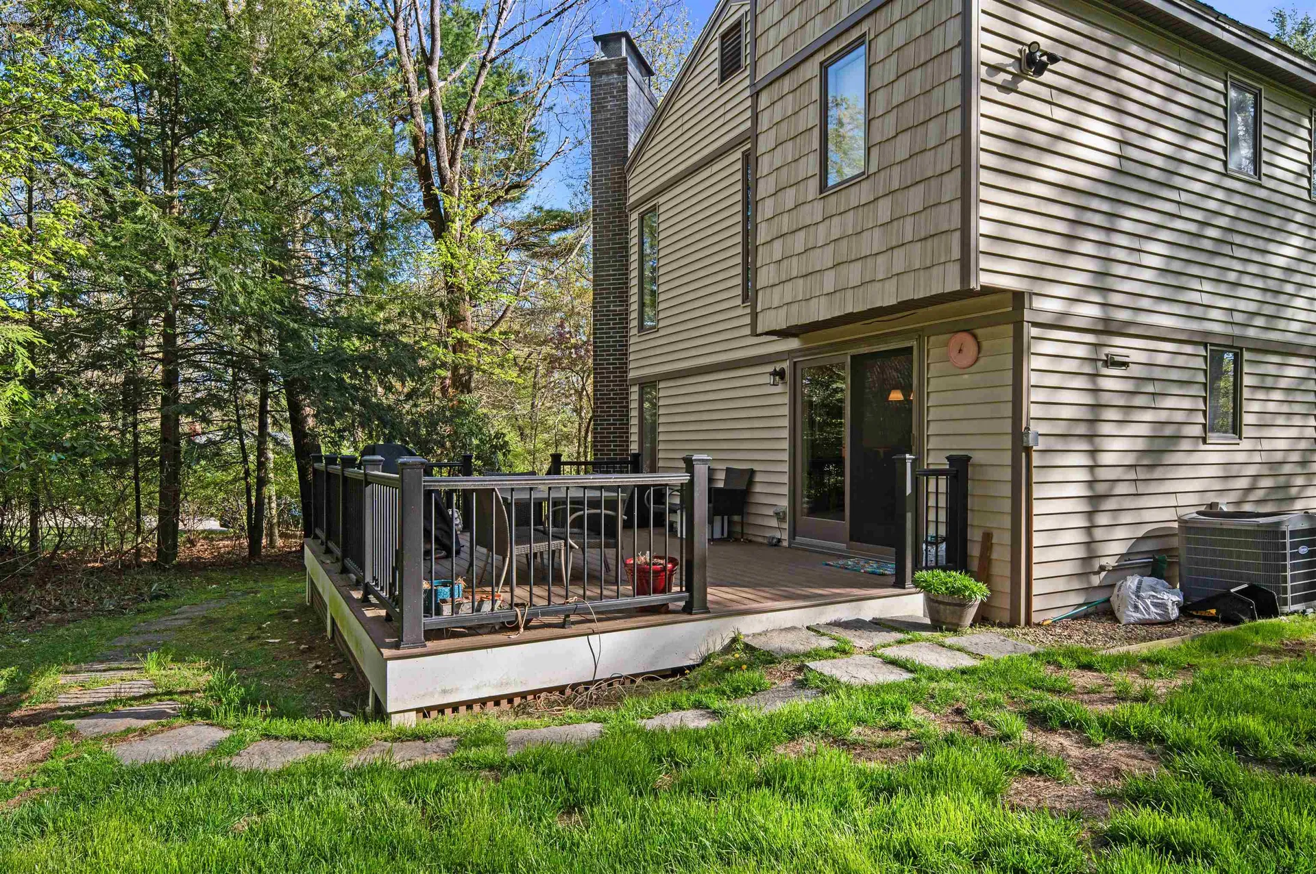 9 Garrison Lane Madbury NH 03823
