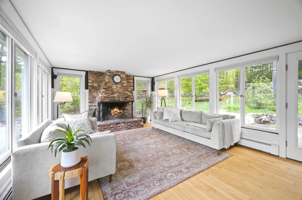 5 N Meadow Road Amherst NH 03031