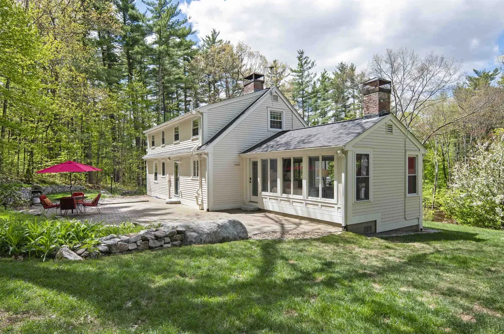 5 N Meadow Road Amherst NH 03031