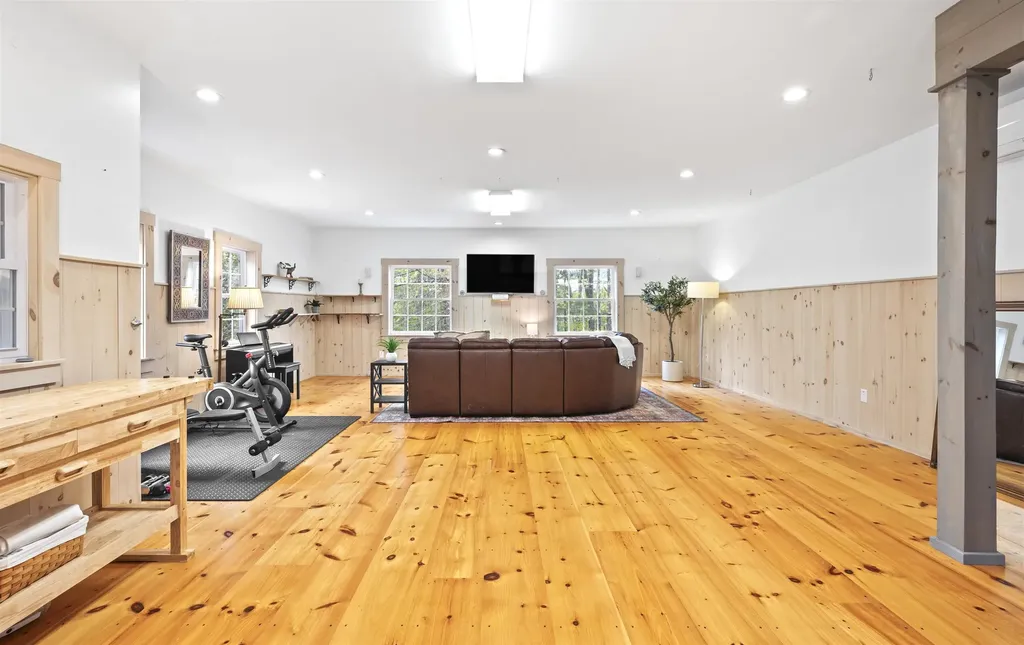 5 N Meadow Road Amherst NH 03031