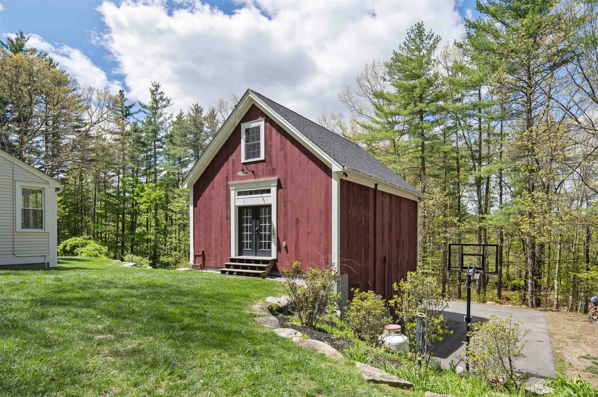 5 N Meadow Road Amherst NH 03031