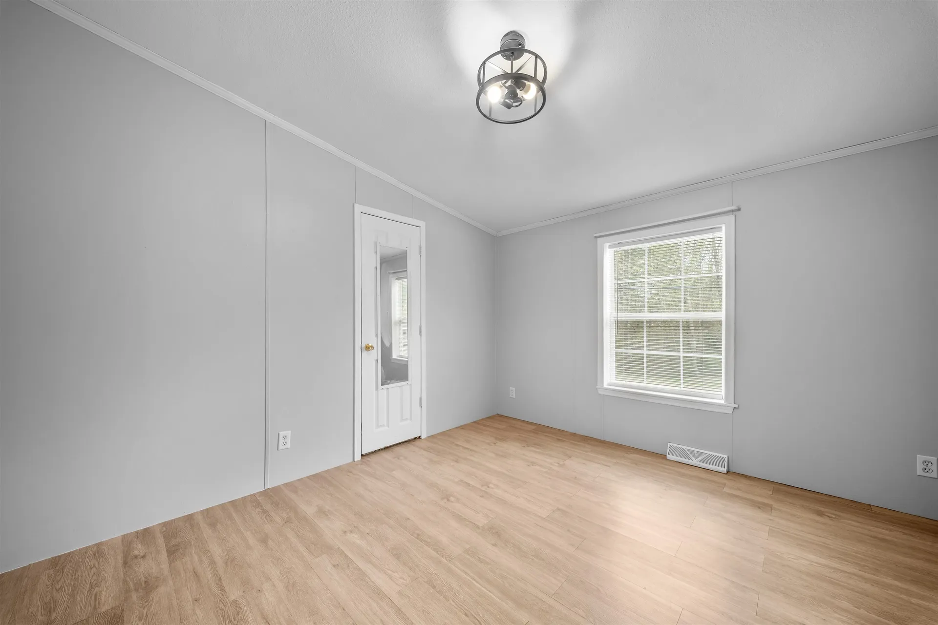 54 Spruce Drive Farmington NH 03835